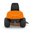 Trattorino STIHL RT 4112 SZ su prato spazioso