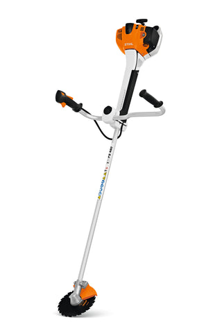 Vista laterale del Decespugliatore FS 460 C-EM Stihl con impugnatura e testa di taglio