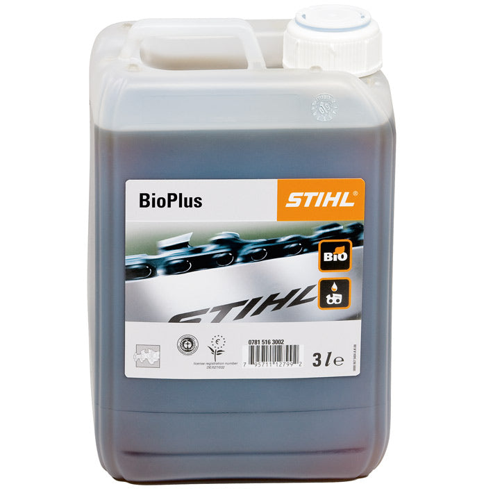 Dettaglio di una confezione di olio catena STIHL BioPlus su sfondo bianco