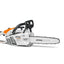Particolare del motore della motosega Stihl MS 194 C-E