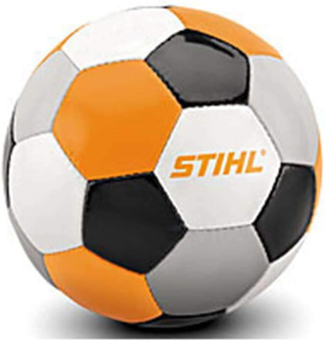 Pallone da calcio Stihl, design esagonale con pannelli arancioni, bianchi e neri. Logo Stihl arancione su un pannello bianco. Ideale per attività sportive all'aperto, gioco e allenamento. Materiale resistente per prestazioni durature.