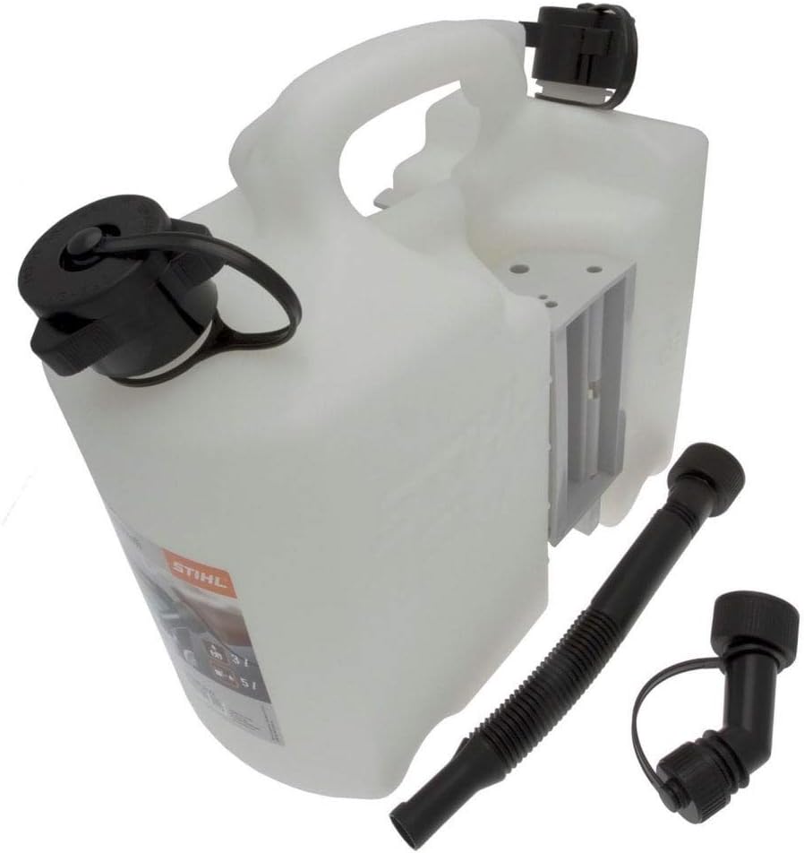 Tanica di carburante Stihl, capacità 5 litri, con beccuccio per rifornimento e tappo di sicurezza. Accessorio originale Stihl per motoseghe e attrezzi da giardino. Plastica resistente, design ergonomico, facile da usare.