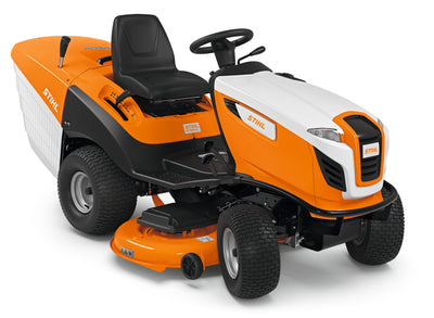 Vista laterale del trattorino STIHL RT 6127 ZL in azione su prato.