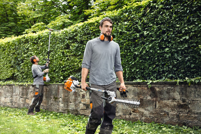 Primo piano delle lame del tagliasiepi STIHL HL 92 CE