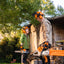 Vista laterale della motosega giocattolo Stihl che evidenzia la semplicità di utilizzo