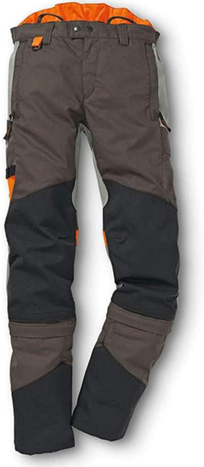 Pantaloni da lavoro in tessuto resistente, colore grigio scuro con rinforzi neri e dettagli arancioni, tasche multiple con chiusura zip, cintura regolabile, ideali per attività all'aperto e lavori manuali, comfort e protezione garantiti.