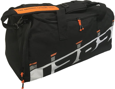 Borsone sportivo nero con dettagli arancioni, marchio "The Original Extreme Sport". Ampio scomparto principale con zip, tasche laterali, manici resistenti e tracolla regolabile. Perfetto per palestra, viaggi e attività outdoor.