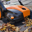 Spazzatrice Stihl KG 770 in posizione verticale per riporla