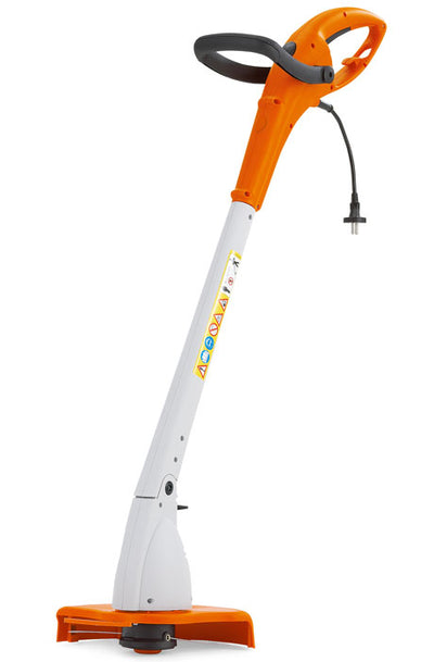 Vista frontale del Rifinitore Elettrico Stihl FSE 31 con impugnatura ad archetto