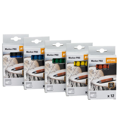 Immagine di gesso per marcatura Stihl su una superficie di legno, dimostrando la vivacità del colore.