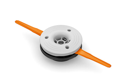 Testina Stihl PolyCut 28-2 con due lame mobili in plastica per il taglio dell'erba